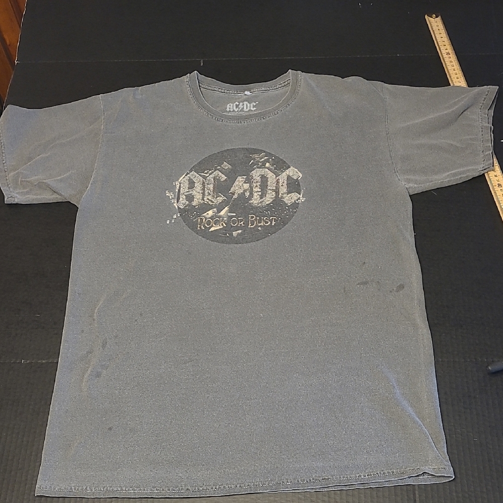 ⚡️AC/DC Grey DISTRESSED Rock or Bust Men's T-Shirt Size L